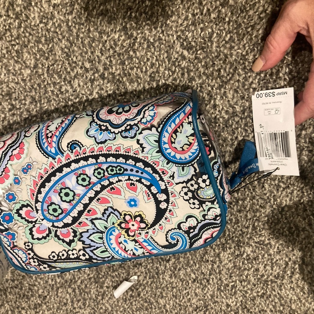 NWT Vera Bradley clear cosmetic case/ Haymarket Paisley Jewel
